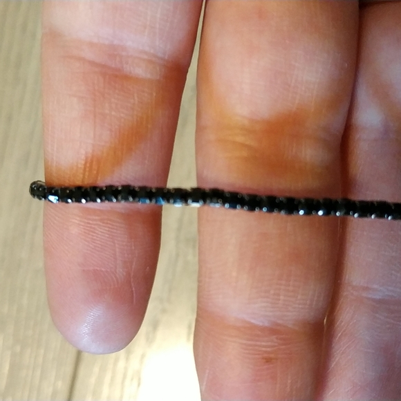 Super Danity well made black crystal beads strenchy bracket - Picture 3 of 6